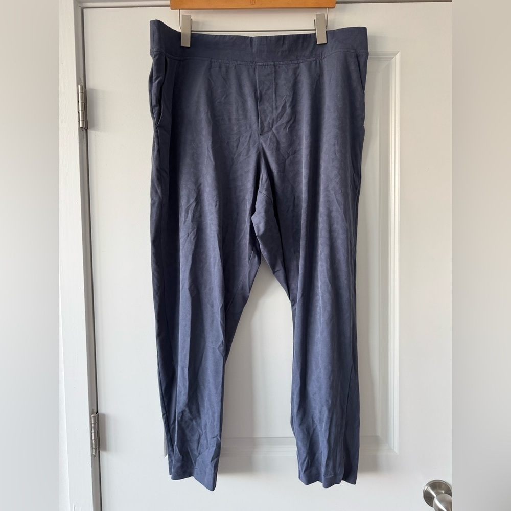 Athleta Brooklyn Textured Ankle Pant - Medieval Blue - sz. 18